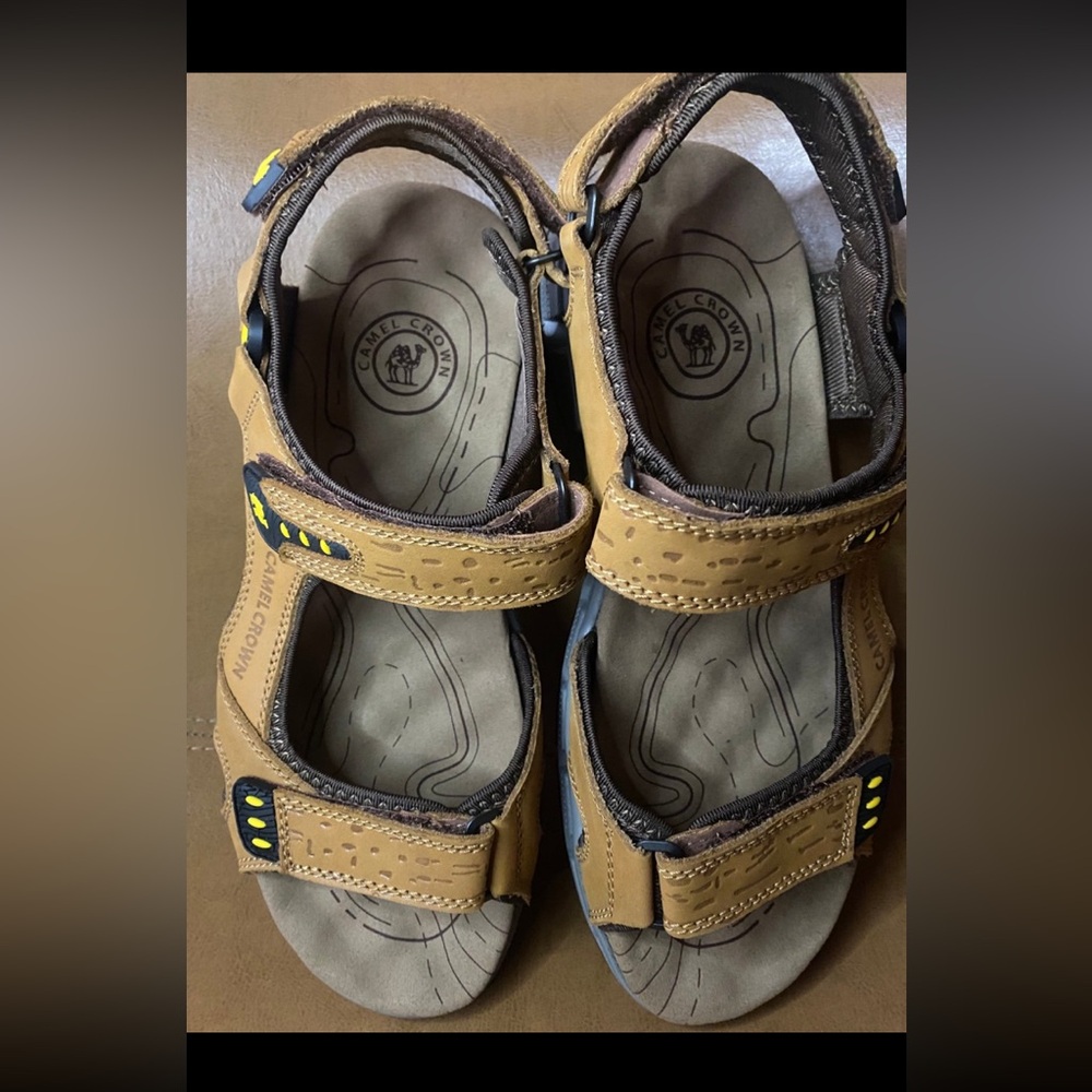 Camel Men’s leather sandals..color khaki..